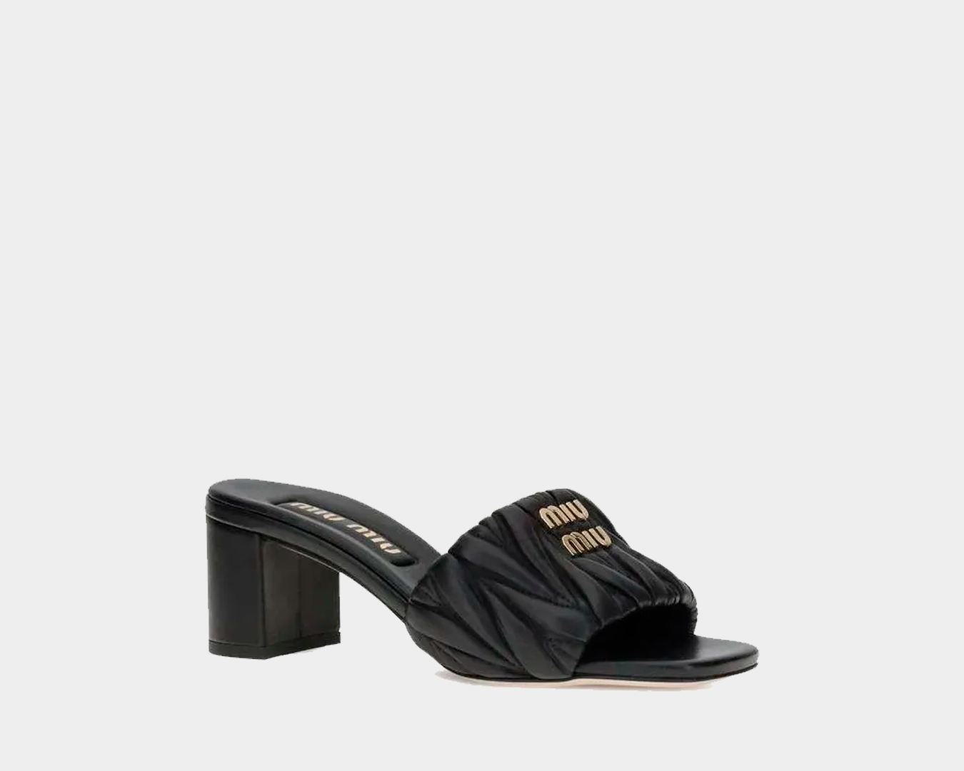 Slide Miumiu em couro napa matelassê